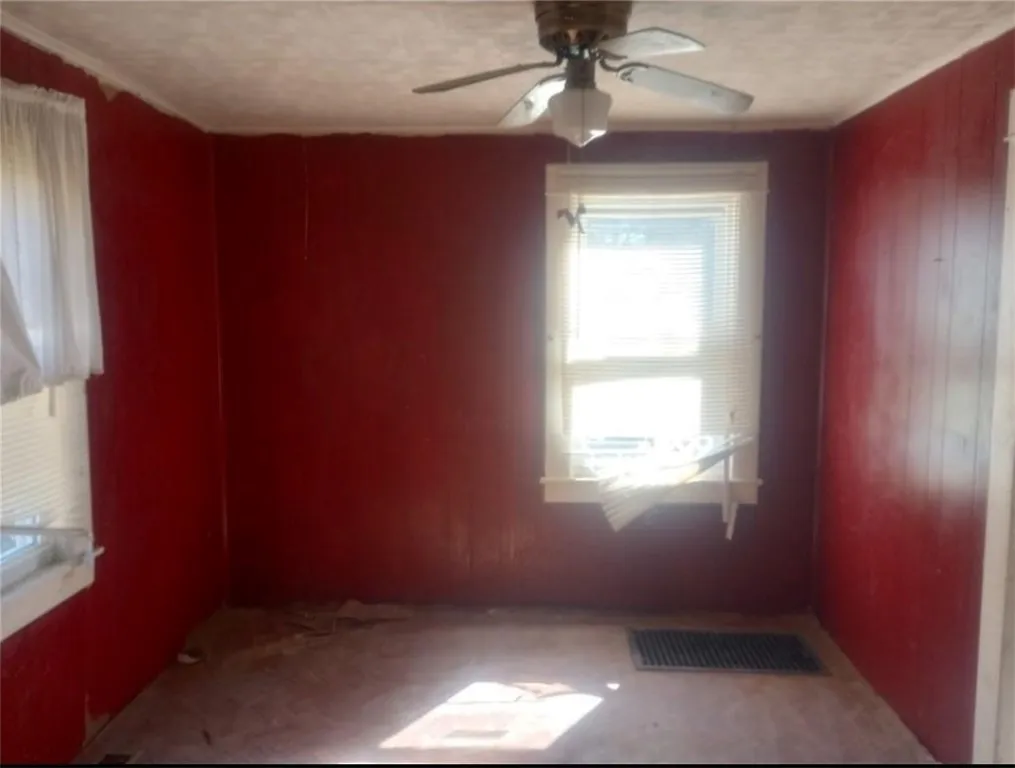 577 West High St, Erwin, New York 14870, Erwin, New York 14870, 2 Bedrooms Bedrooms, 6 Rooms Rooms,1 BathroomBathrooms,Residential,For Sale,577 West High St, Erwin, New York 14870,R1624074