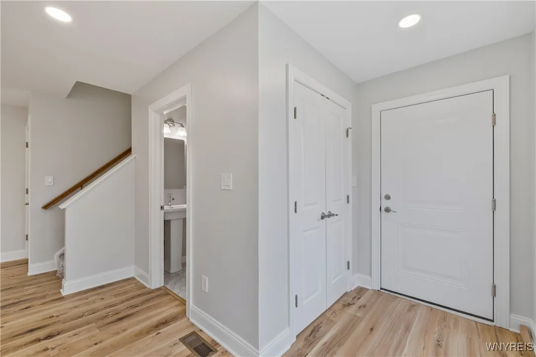 5951 Miller Road, Lewiston, New York 14304, Lewiston, New York 14304, 4 Bedrooms Bedrooms, 6 Rooms Rooms,2 BathroomsBathrooms,Residential,For Sale,5951 Miller Road, Lewiston, New York 14304,B1624247