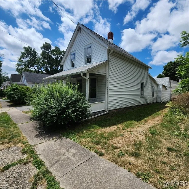 192 Cottage Street, Lockport City, New York 14094, Lockport City, New York 14094, 2 Bedrooms Bedrooms, 6 Rooms Rooms,1 BathroomBathrooms,Residential,For Sale,192 Cottage Street, Lockport City, New York 14094,B1624384