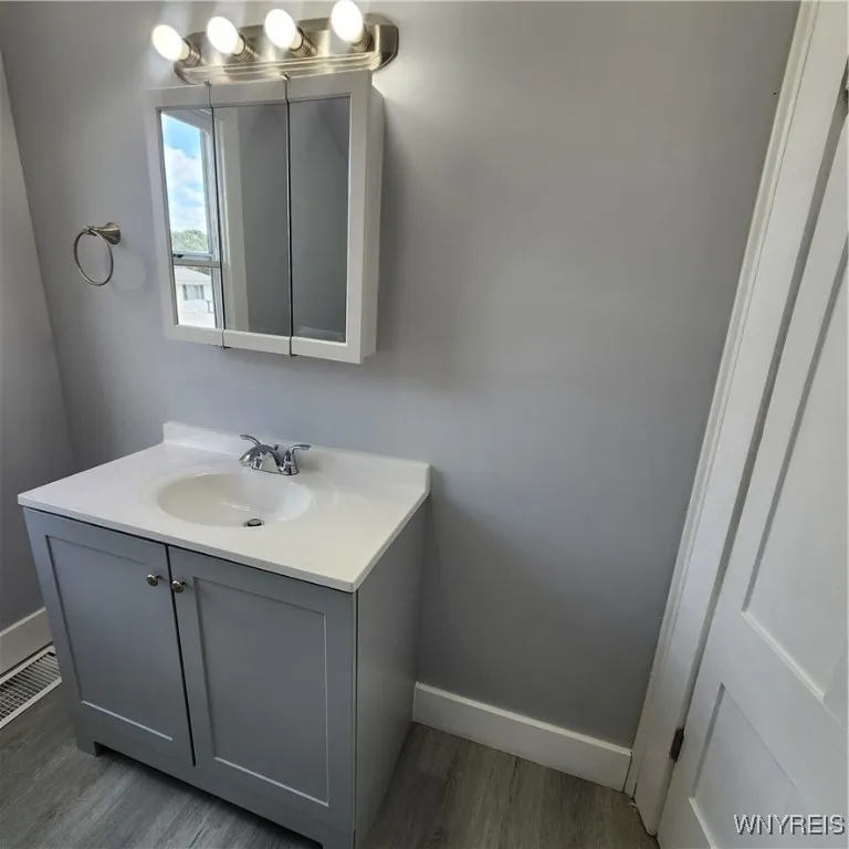 192 Cottage Street, Lockport City, New York 14094, Lockport City, New York 14094, 2 Bedrooms Bedrooms, 6 Rooms Rooms,1 BathroomBathrooms,Residential,For Sale,192 Cottage Street, Lockport City, New York 14094,B1624384