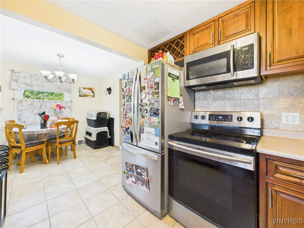 432 Rosedale Boulevard, Amherst, New York 14226, Amherst, New York 14226, 3 Bedrooms Bedrooms, 10 Rooms Rooms,2 BathroomsBathrooms,Residential,For Sale,432 Rosedale Boulevard, Amherst, New York 14226,B1624044