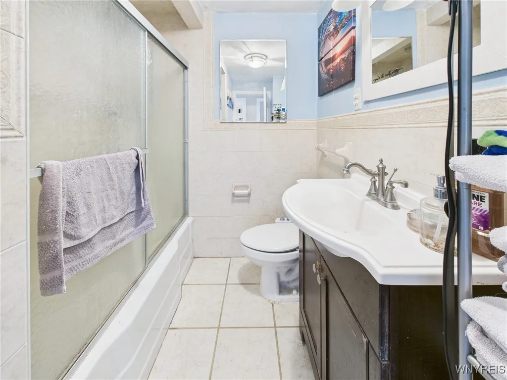 432 Rosedale Boulevard, Amherst, New York 14226, Amherst, New York 14226, 3 Bedrooms Bedrooms, 10 Rooms Rooms,2 BathroomsBathrooms,Residential,For Sale,432 Rosedale Boulevard, Amherst, New York 14226,B1624044
