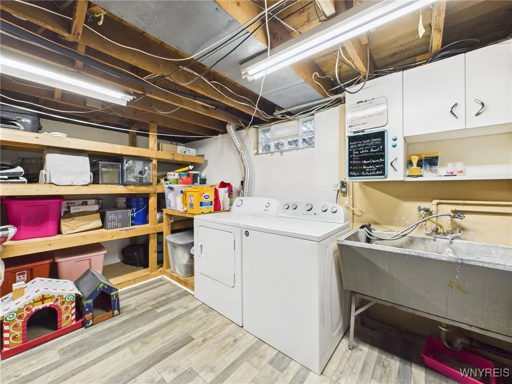 432 Rosedale Boulevard, Amherst, New York 14226, Amherst, New York 14226, 3 Bedrooms Bedrooms, 10 Rooms Rooms,2 BathroomsBathrooms,Residential,For Sale,432 Rosedale Boulevard, Amherst, New York 14226,B1624044