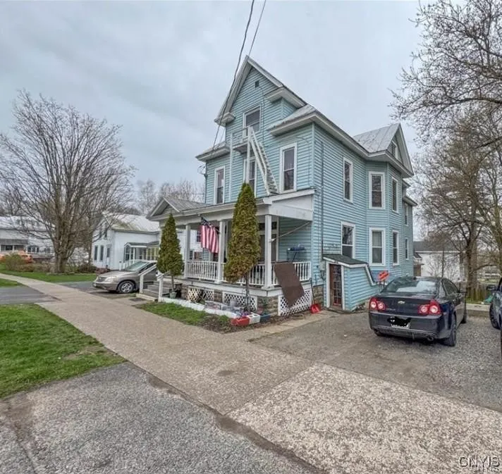 204 Commercial Street, Theresa, New York 13691, Theresa, New York 13691, 6 Bedrooms Bedrooms, ,5 BathroomsBathrooms,Residential,For Sale,204 Commercial Street, Theresa, New York 13691,S1621401