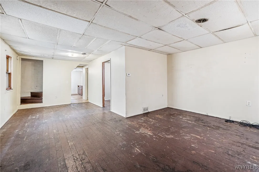 94 Hertel Avenue, Buffalo, New York 14207, Buffalo, New York 14207, 3 Bedrooms Bedrooms, ,2 BathroomsBathrooms,Residential,For Sale,94 Hertel Avenue, Buffalo, New York 14207,B1624273