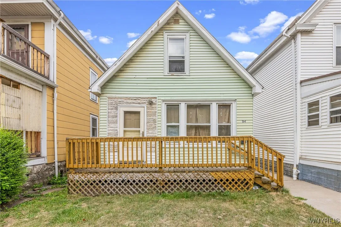 94 Hertel Avenue, Buffalo, New York 14207, Buffalo, New York 14207, 3 Bedrooms Bedrooms, ,2 BathroomsBathrooms,Residential,For Sale,94 Hertel Avenue, Buffalo, New York 14207,B1624273