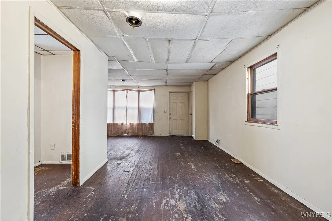 94 Hertel Avenue, Buffalo, New York 14207, Buffalo, New York 14207, 3 Bedrooms Bedrooms, ,2 BathroomsBathrooms,Residential,For Sale,94 Hertel Avenue, Buffalo, New York 14207,B1624273