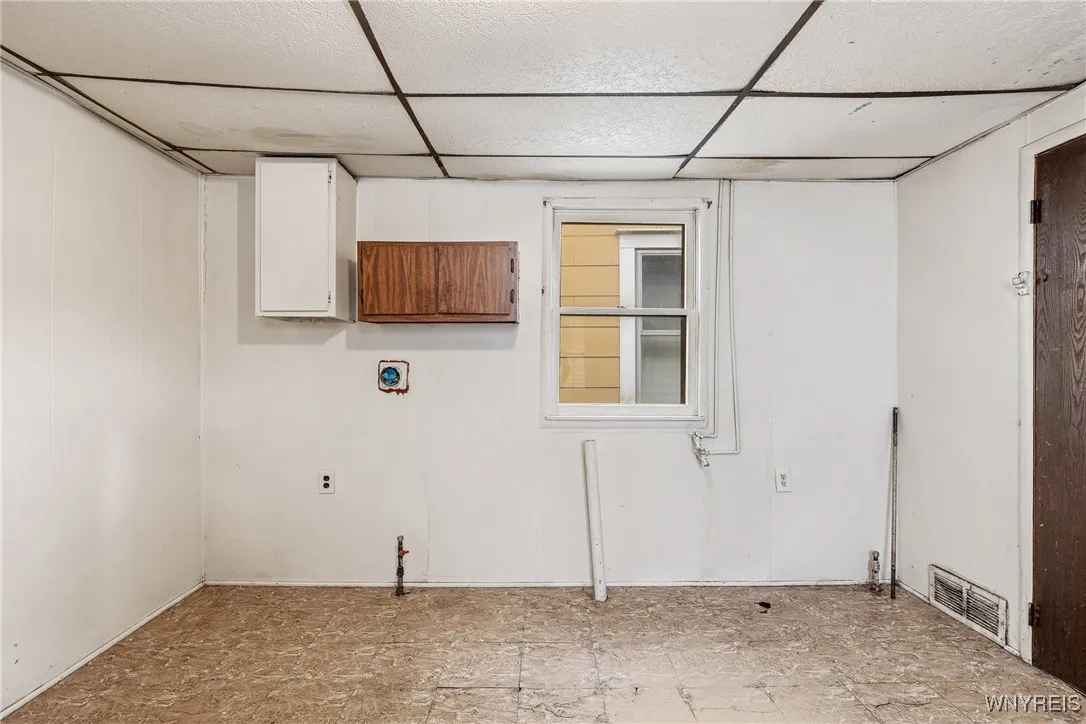 94 Hertel Avenue, Buffalo, New York 14207, Buffalo, New York 14207, 3 Bedrooms Bedrooms, ,2 BathroomsBathrooms,Residential,For Sale,94 Hertel Avenue, Buffalo, New York 14207,B1624273