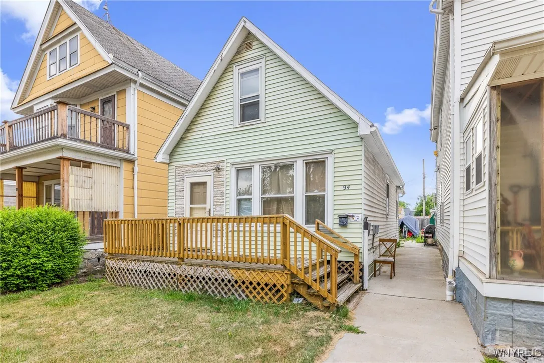 94 Hertel Avenue, Buffalo, New York 14207, Buffalo, New York 14207, 3 Bedrooms Bedrooms, ,2 BathroomsBathrooms,Residential,For Sale,94 Hertel Avenue, Buffalo, New York 14207,B1624273