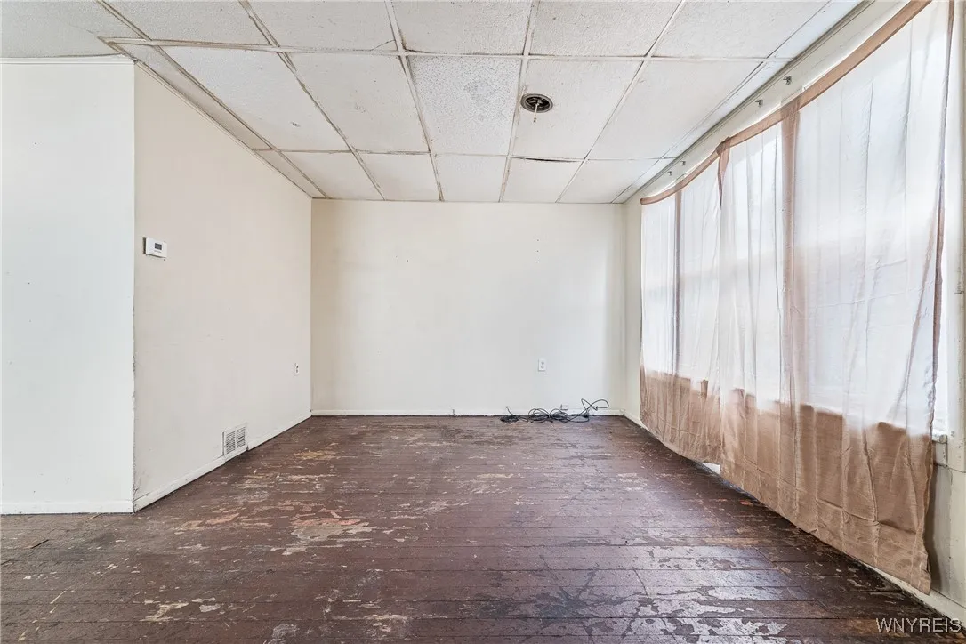 94 Hertel Avenue, Buffalo, New York 14207, Buffalo, New York 14207, 3 Bedrooms Bedrooms, ,2 BathroomsBathrooms,Residential,For Sale,94 Hertel Avenue, Buffalo, New York 14207,B1624273