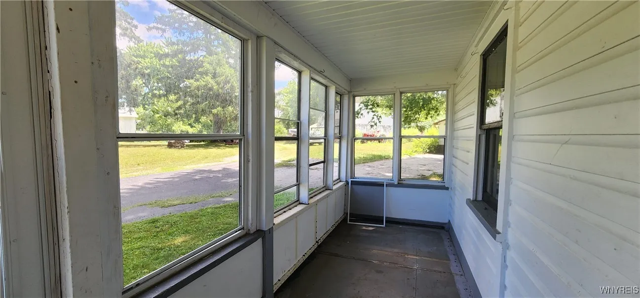 5374 Ridge Road, Lockport Town, New York 14094, Lockport Town, New York 14094, 3 Bedrooms Bedrooms, 8 Rooms Rooms,2 BathroomsBathrooms,Residential,For Sale,5374 Ridge Road, Lockport Town, New York 14094,B1623967