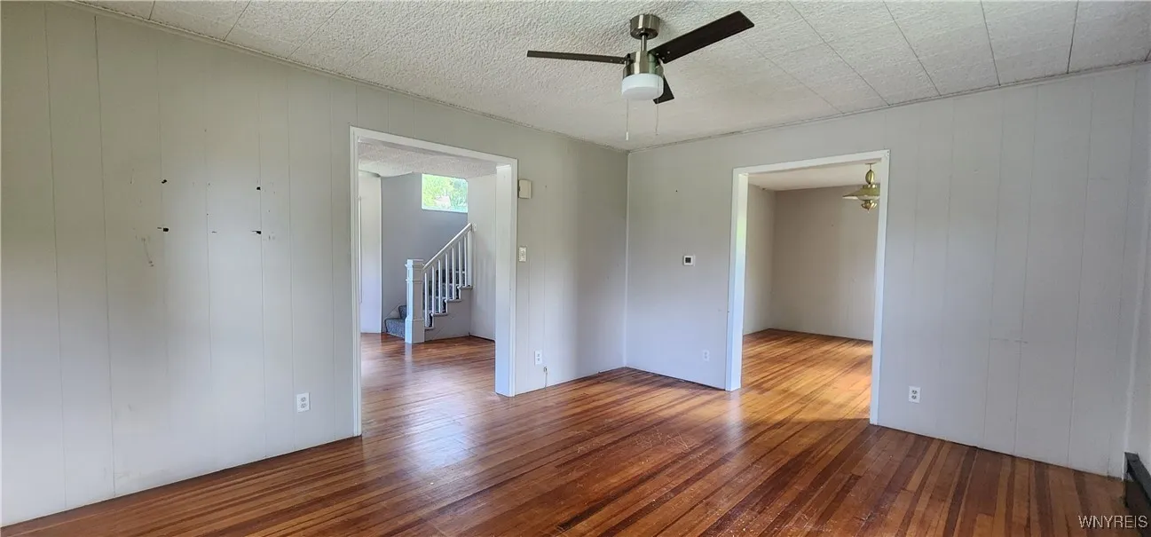 5374 Ridge Road, Lockport Town, New York 14094, Lockport Town, New York 14094, 3 Bedrooms Bedrooms, 8 Rooms Rooms,2 BathroomsBathrooms,Residential,For Sale,5374 Ridge Road, Lockport Town, New York 14094,B1623967
