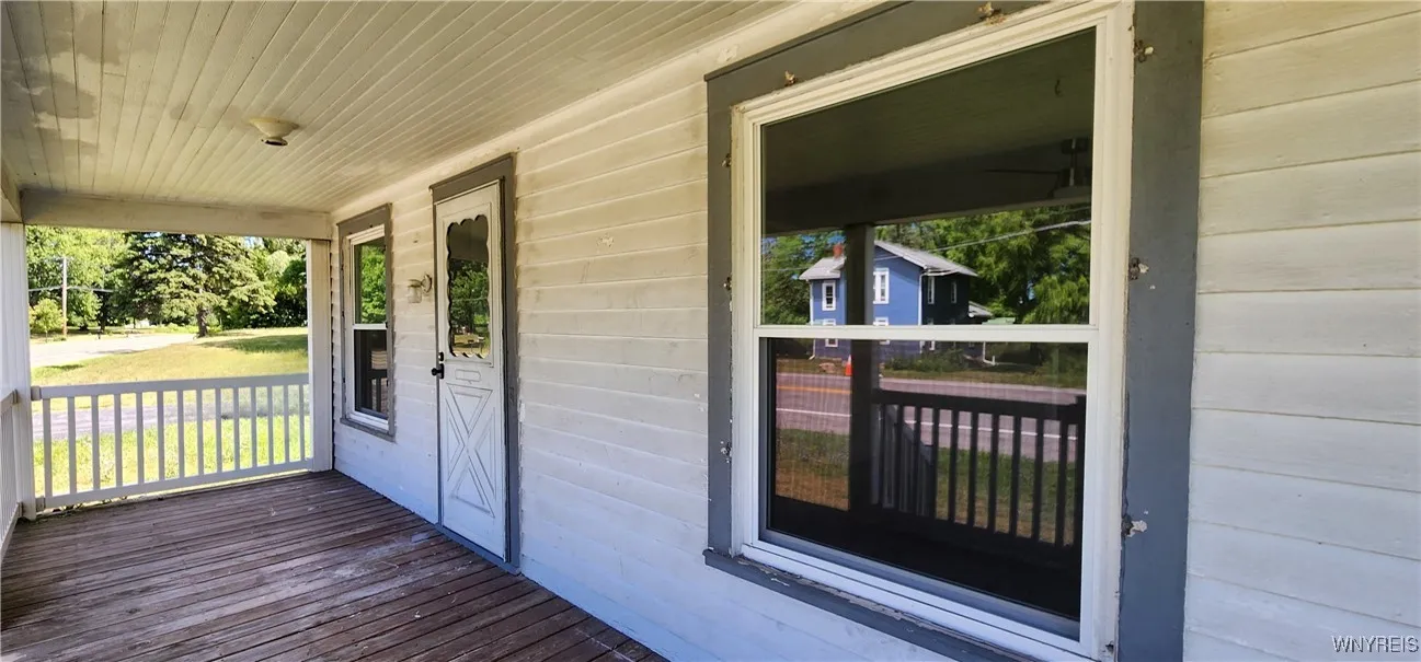 5374 Ridge Road, Lockport Town, New York 14094, Lockport Town, New York 14094, 3 Bedrooms Bedrooms, 8 Rooms Rooms,2 BathroomsBathrooms,Residential,For Sale,5374 Ridge Road, Lockport Town, New York 14094,B1623967