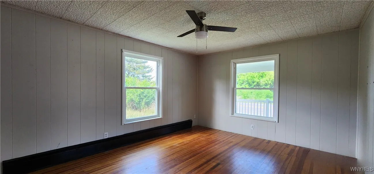 5374 Ridge Road, Lockport Town, New York 14094, Lockport Town, New York 14094, 3 Bedrooms Bedrooms, 8 Rooms Rooms,2 BathroomsBathrooms,Residential,For Sale,5374 Ridge Road, Lockport Town, New York 14094,B1623967