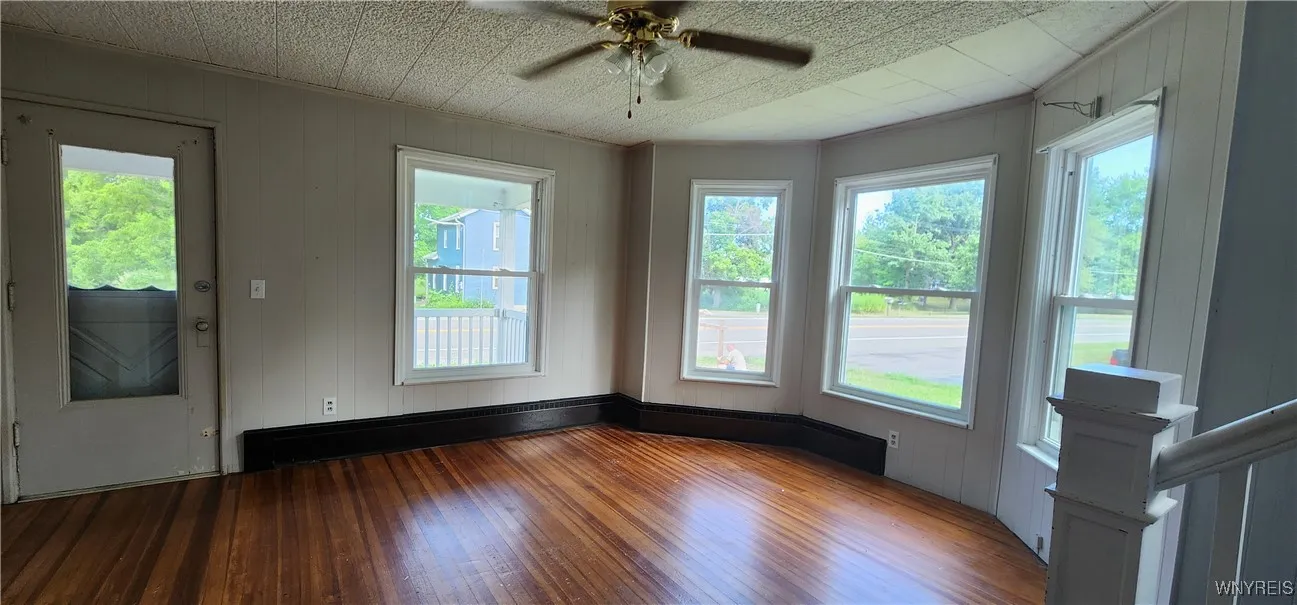 5374 Ridge Road, Lockport Town, New York 14094, Lockport Town, New York 14094, 3 Bedrooms Bedrooms, 8 Rooms Rooms,2 BathroomsBathrooms,Residential,For Sale,5374 Ridge Road, Lockport Town, New York 14094,B1623967