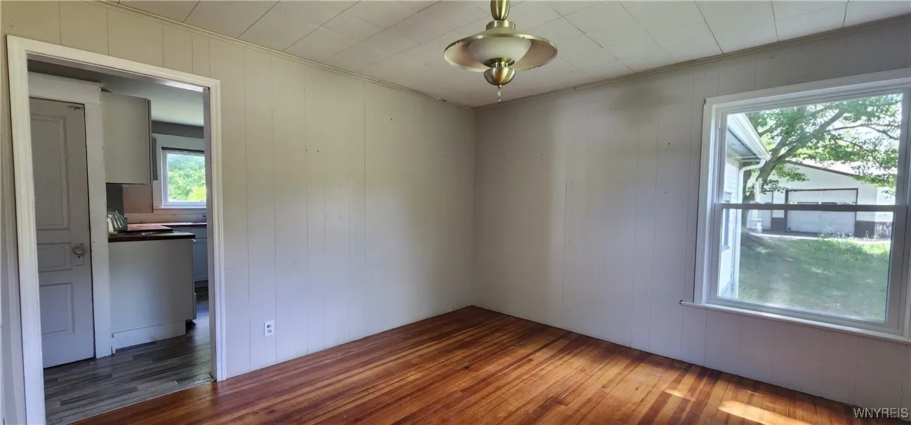 5374 Ridge Road, Lockport Town, New York 14094, Lockport Town, New York 14094, 3 Bedrooms Bedrooms, 8 Rooms Rooms,2 BathroomsBathrooms,Residential,For Sale,5374 Ridge Road, Lockport Town, New York 14094,B1623967