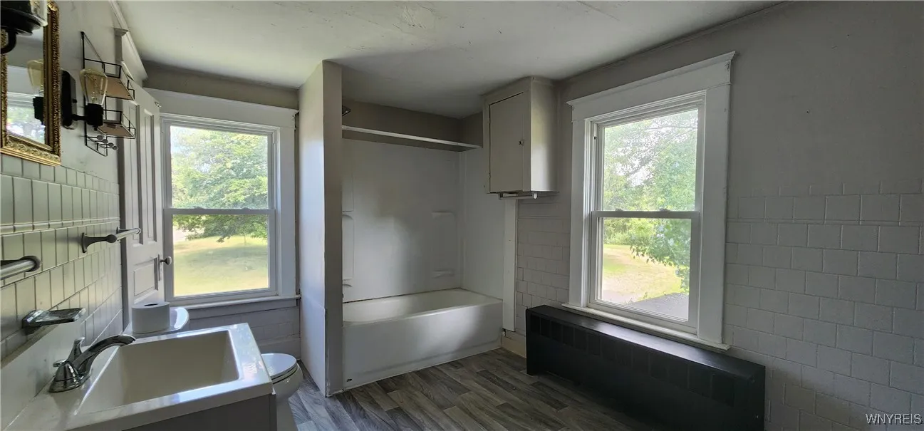 5374 Ridge Road, Lockport Town, New York 14094, Lockport Town, New York 14094, 3 Bedrooms Bedrooms, 8 Rooms Rooms,2 BathroomsBathrooms,Residential,For Sale,5374 Ridge Road, Lockport Town, New York 14094,B1623967