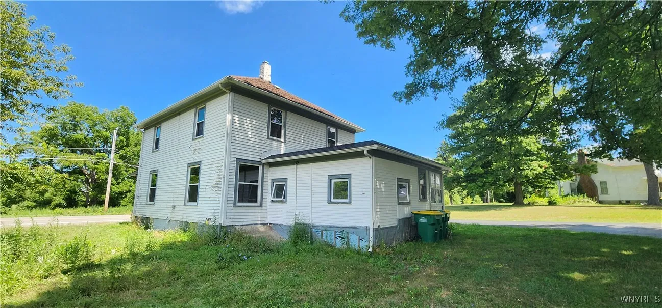 5374 Ridge Road, Lockport Town, New York 14094, Lockport Town, New York 14094, 3 Bedrooms Bedrooms, 8 Rooms Rooms,2 BathroomsBathrooms,Residential,For Sale,5374 Ridge Road, Lockport Town, New York 14094,B1623967