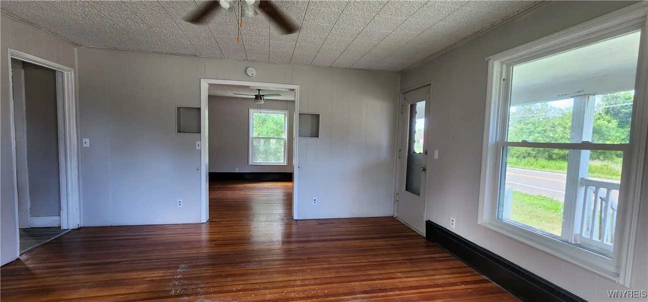 5374 Ridge Road, Lockport Town, New York 14094, Lockport Town, New York 14094, 3 Bedrooms Bedrooms, 8 Rooms Rooms,2 BathroomsBathrooms,Residential,For Sale,5374 Ridge Road, Lockport Town, New York 14094,B1623967