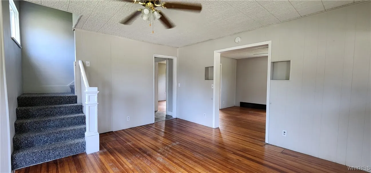 5374 Ridge Road, Lockport Town, New York 14094, Lockport Town, New York 14094, 3 Bedrooms Bedrooms, 8 Rooms Rooms,2 BathroomsBathrooms,Residential,For Sale,5374 Ridge Road, Lockport Town, New York 14094,B1623967