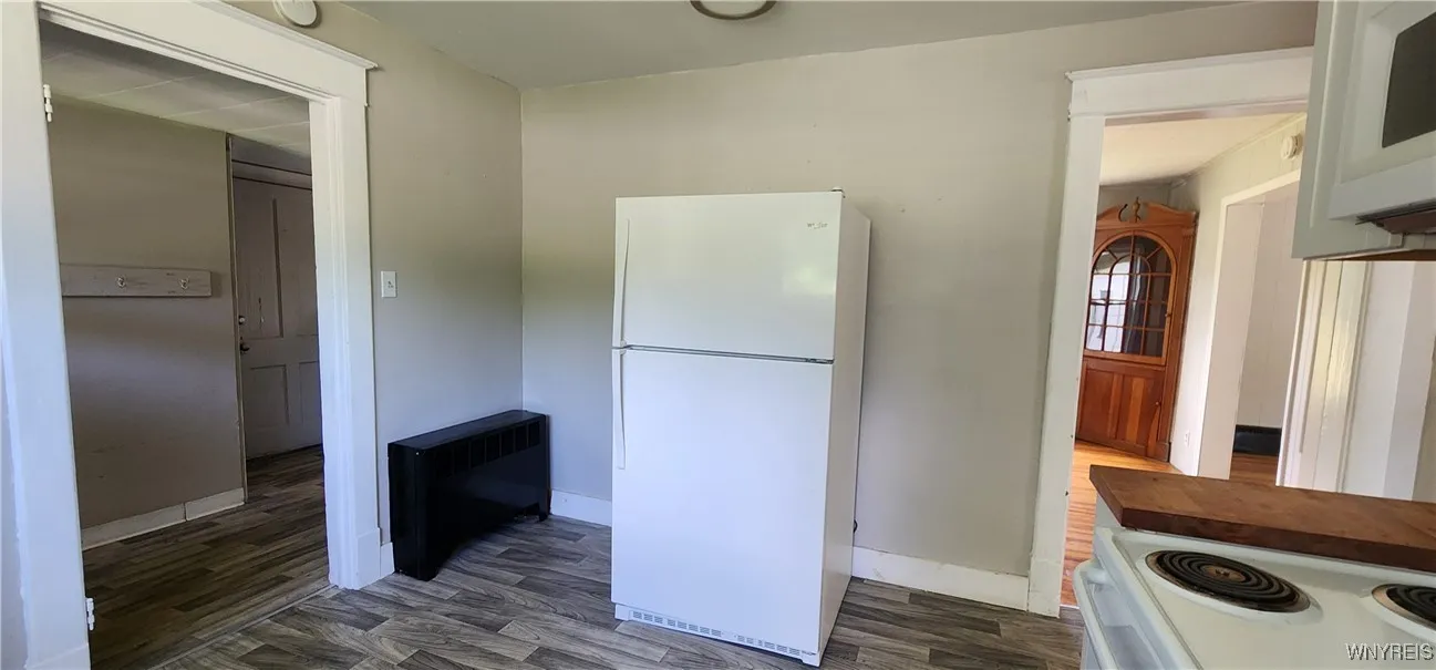 5374 Ridge Road, Lockport Town, New York 14094, Lockport Town, New York 14094, 3 Bedrooms Bedrooms, 8 Rooms Rooms,2 BathroomsBathrooms,Residential,For Sale,5374 Ridge Road, Lockport Town, New York 14094,B1623967