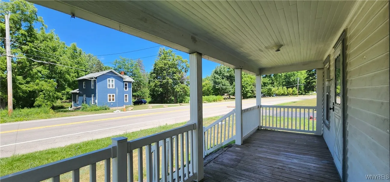 5374 Ridge Road, Lockport Town, New York 14094, Lockport Town, New York 14094, 3 Bedrooms Bedrooms, 8 Rooms Rooms,2 BathroomsBathrooms,Residential,For Sale,5374 Ridge Road, Lockport Town, New York 14094,B1623967