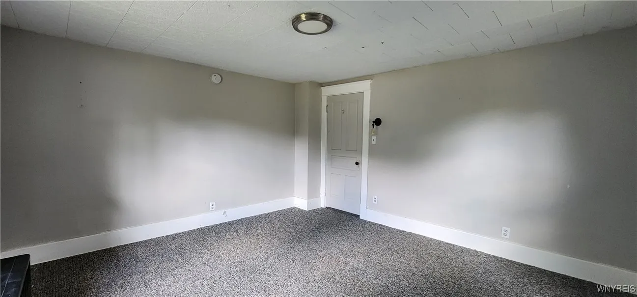 5374 Ridge Road, Lockport Town, New York 14094, Lockport Town, New York 14094, 3 Bedrooms Bedrooms, 8 Rooms Rooms,2 BathroomsBathrooms,Residential,For Sale,5374 Ridge Road, Lockport Town, New York 14094,B1623967