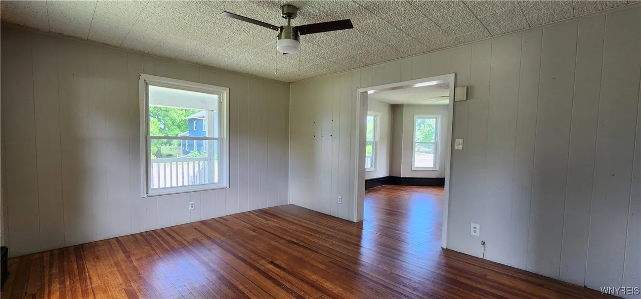 5374 Ridge Road, Lockport Town, New York 14094, Lockport Town, New York 14094, 3 Bedrooms Bedrooms, 8 Rooms Rooms,2 BathroomsBathrooms,Residential,For Sale,5374 Ridge Road, Lockport Town, New York 14094,B1623967