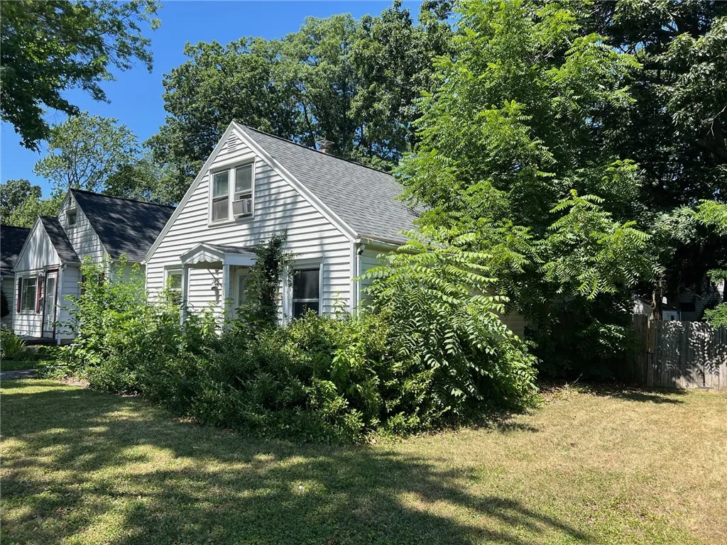 90 Eastland Road, Rochester, New York 14616, Rochester, New York 14616, 3 Bedrooms Bedrooms, 8 Rooms Rooms,1 BathroomBathrooms,Residential,For Sale,90 Eastland Road, Rochester, New York 14616,R1624393