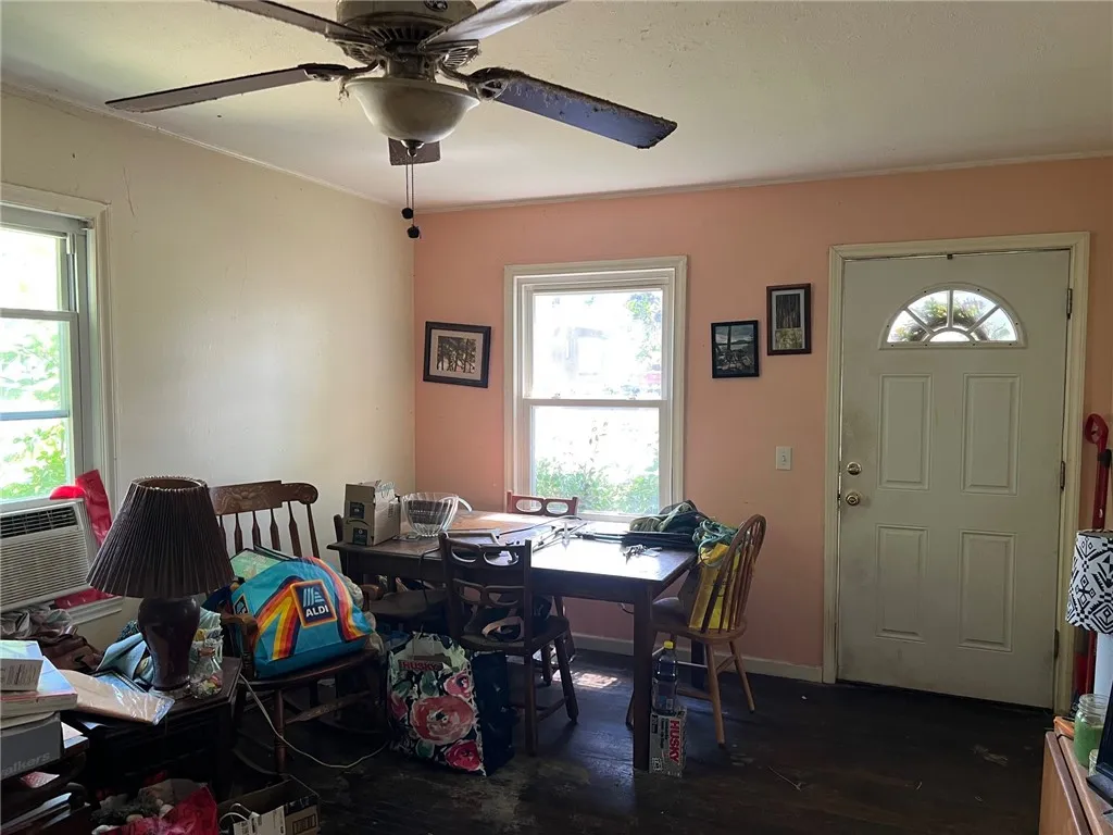90 Eastland Road, Rochester, New York 14616, Rochester, New York 14616, 3 Bedrooms Bedrooms, 8 Rooms Rooms,1 BathroomBathrooms,Residential,For Sale,90 Eastland Road, Rochester, New York 14616,R1624393