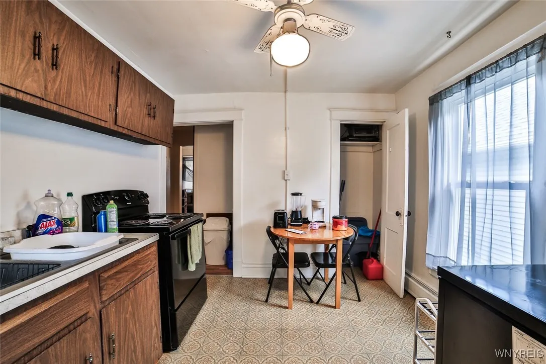 1811 Weston #2 Kitchen