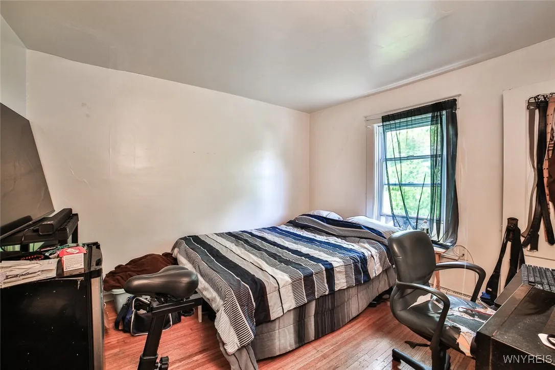 1811 Weston #2 Bedroom