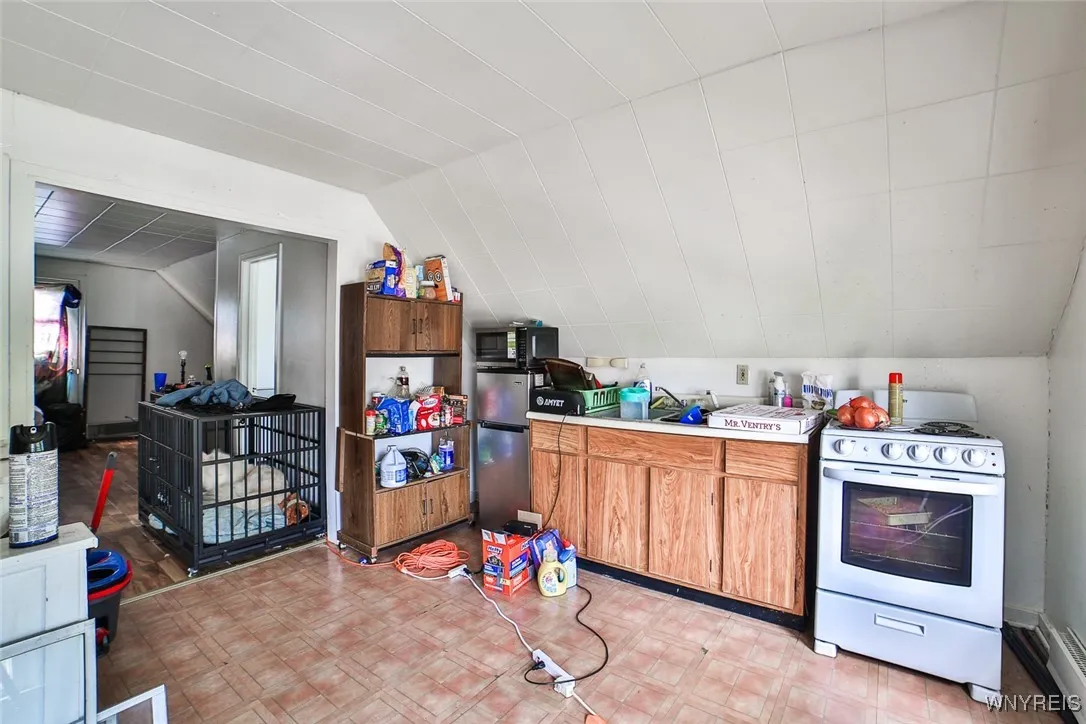1811 Weston #3 Kitchen - Dining - Living Combo