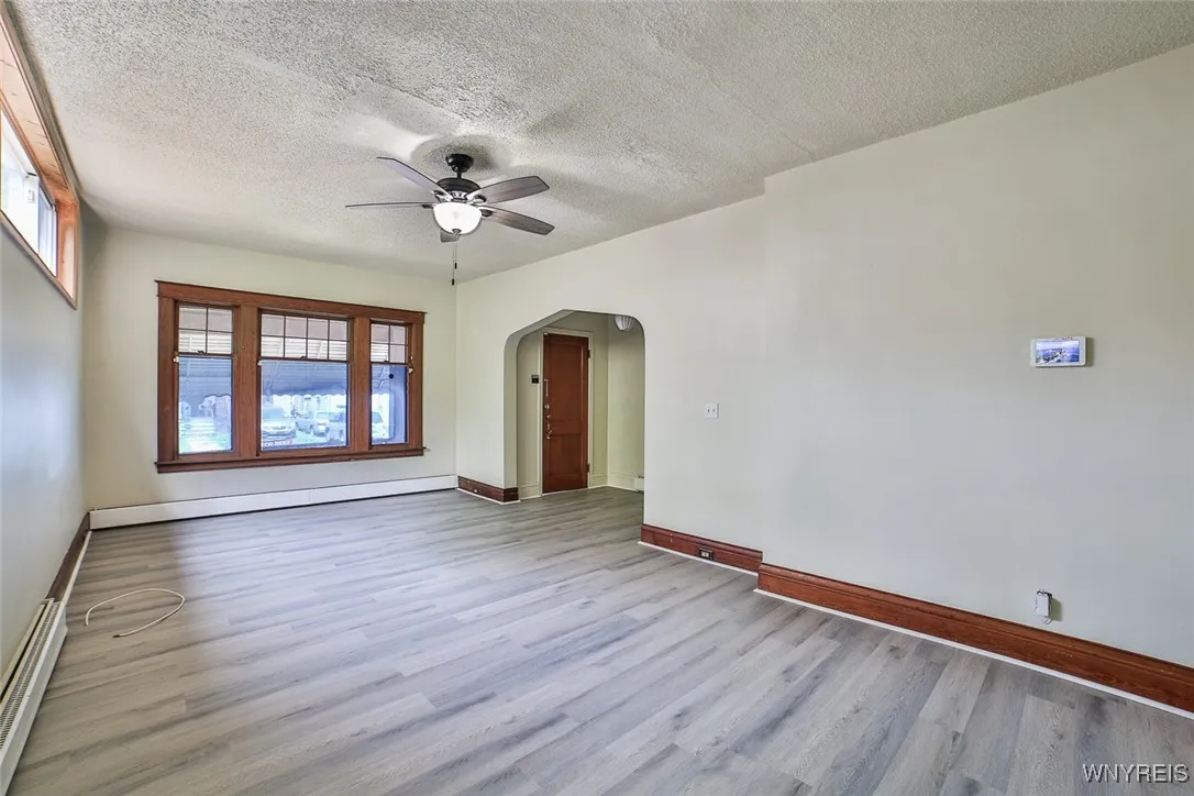 1811 Weston #1 Living Room / Dining Room Combo