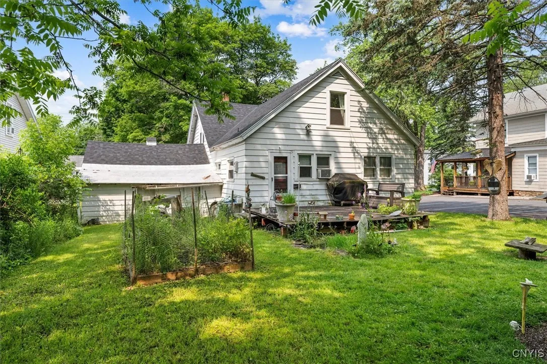 3904 Fountain Street, Kirkland, New York 13323, Kirkland, New York 13323, 4 Bedrooms Bedrooms, 7 Rooms Rooms,2 BathroomsBathrooms,Residential,For Sale,3904 Fountain Street, Kirkland, New York 13323,S1624355