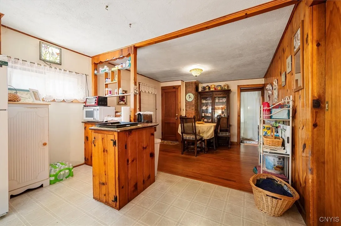 3904 Fountain Street, Kirkland, New York 13323, Kirkland, New York 13323, 4 Bedrooms Bedrooms, 7 Rooms Rooms,2 BathroomsBathrooms,Residential,For Sale,3904 Fountain Street, Kirkland, New York 13323,S1624355
