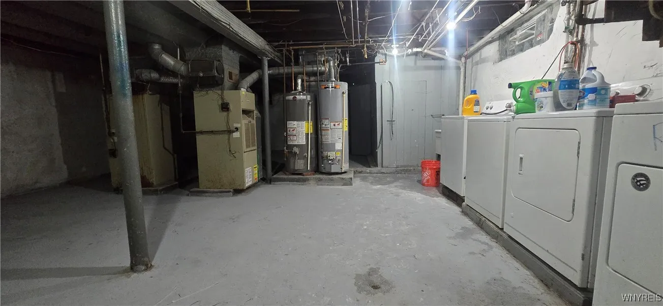 193 Woodside Avenue, Buffalo, New York 14220, Buffalo, New York 14220, 6 Bedrooms Bedrooms, ,2 BathroomsBathrooms,Residential,Closed,193 Woodside Avenue, Buffalo, New York 14220,0,B1624275
