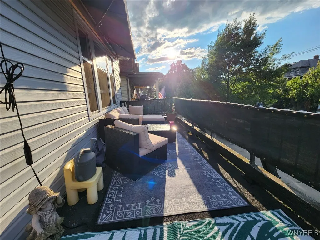 193 Woodside Avenue, Buffalo, New York 14220, Buffalo, New York 14220, 6 Bedrooms Bedrooms, ,2 BathroomsBathrooms,Residential,Closed,193 Woodside Avenue, Buffalo, New York 14220,0,B1624275