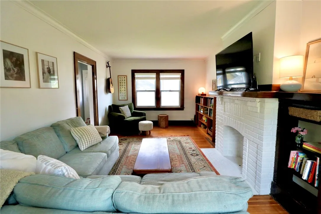 125 Devon Road, Rochester, New York 14619, Rochester, New York 14619, 3 Bedrooms Bedrooms, 7 Rooms Rooms,1 BathroomBathrooms,Residential,For Sale,125 Devon Road, Rochester, New York 14619,R1624280