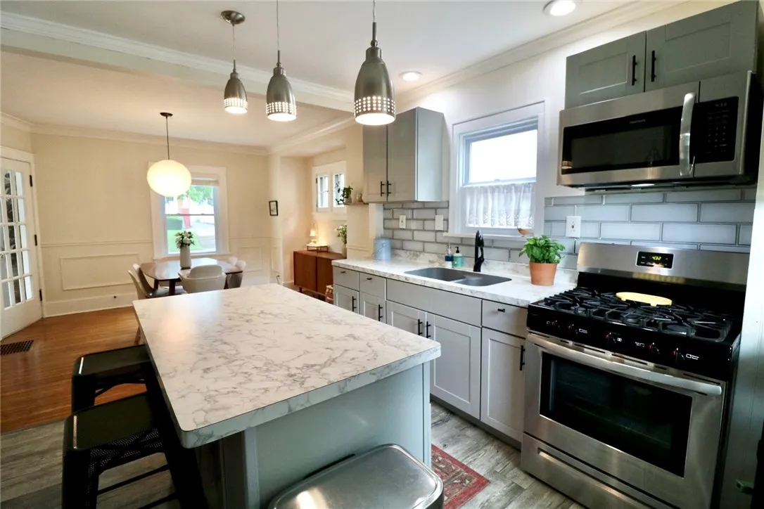 125 Devon Road, Rochester, New York 14619, Rochester, New York 14619, 3 Bedrooms Bedrooms, 7 Rooms Rooms,1 BathroomBathrooms,Residential,For Sale,125 Devon Road, Rochester, New York 14619,R1624280