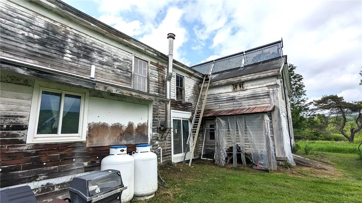 1406 County Highway 14, New Lisbon, New York 13810, New Lisbon, New York 13810, 7 Bedrooms Bedrooms, 15 Rooms Rooms,1 BathroomBathrooms,Residential,For Sale,1406 County Highway 14, New Lisbon, New York 13810,R1624352
