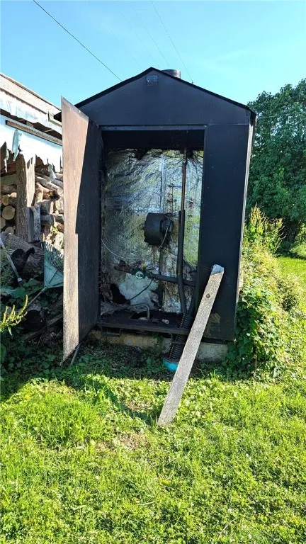 Outdoor  wood furnace