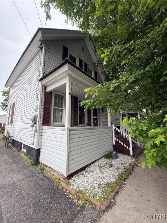 1712 Ford Street, Ogdensburg, New York 13669, Ogdensburg, New York 13669, 3 Bedrooms Bedrooms, 8 Rooms Rooms,1 BathroomBathrooms,Residential,For Sale,1712 Ford Street, Ogdensburg, New York 13669,S1624110