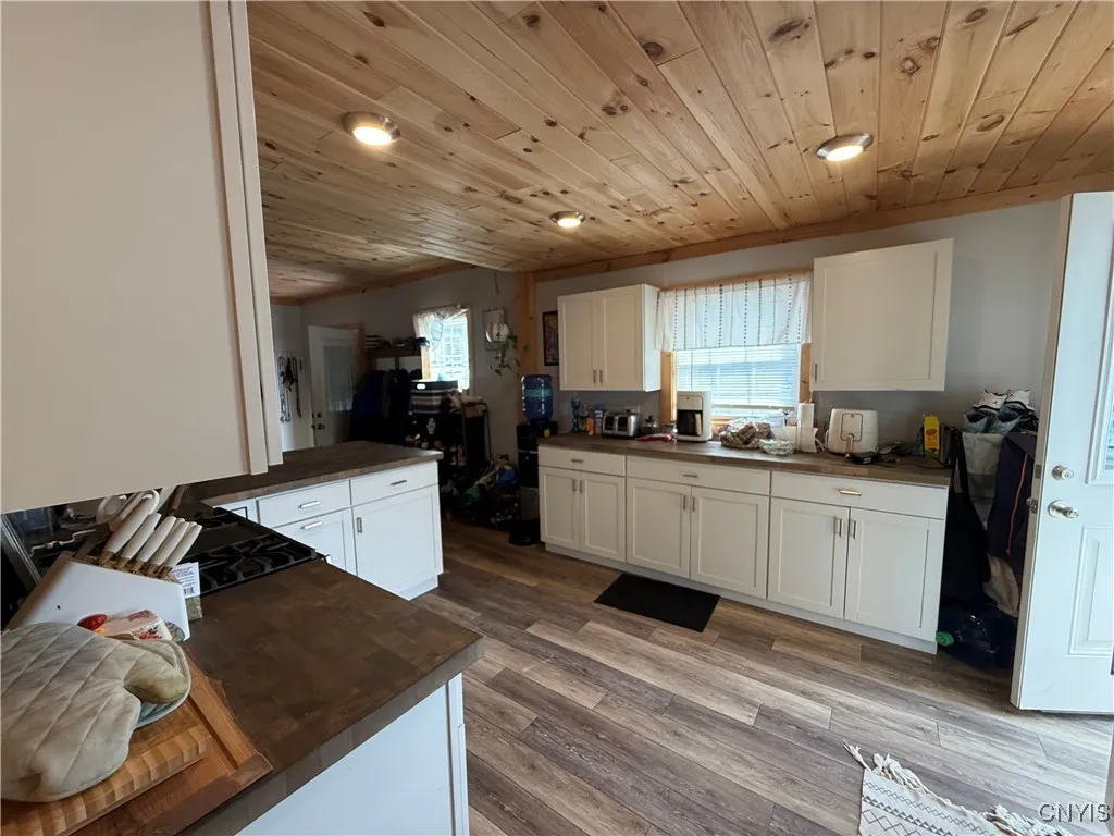 1712 Ford Street, Ogdensburg, New York 13669, Ogdensburg, New York 13669, 3 Bedrooms Bedrooms, 8 Rooms Rooms,1 BathroomBathrooms,Residential,For Sale,1712 Ford Street, Ogdensburg, New York 13669,S1624110