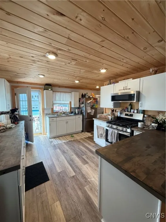 1712 Ford Street, Ogdensburg, New York 13669, Ogdensburg, New York 13669, 3 Bedrooms Bedrooms, 8 Rooms Rooms,1 BathroomBathrooms,Residential,For Sale,1712 Ford Street, Ogdensburg, New York 13669,S1624110