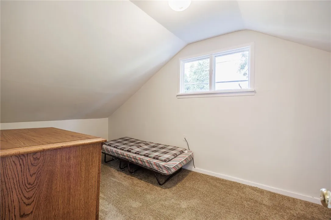332 Cascade Place, Irondequoit, New York 14609, Irondequoit, New York 14609, 2 Bedrooms Bedrooms, 5 Rooms Rooms,1 BathroomBathrooms,Residential,For Sale,332 Cascade Place, Irondequoit, New York 14609,R1624085