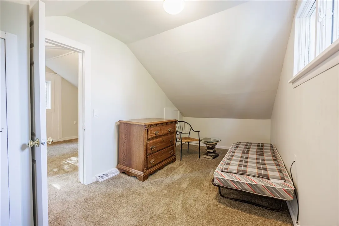 332 Cascade Place, Irondequoit, New York 14609, Irondequoit, New York 14609, 2 Bedrooms Bedrooms, 5 Rooms Rooms,1 BathroomBathrooms,Residential,For Sale,332 Cascade Place, Irondequoit, New York 14609,R1624085