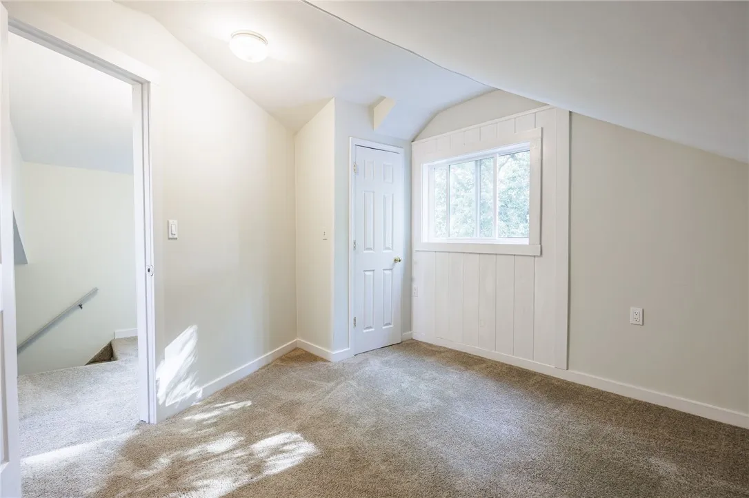 332 Cascade Place, Irondequoit, New York 14609, Irondequoit, New York 14609, 2 Bedrooms Bedrooms, 5 Rooms Rooms,1 BathroomBathrooms,Residential,For Sale,332 Cascade Place, Irondequoit, New York 14609,R1624085
