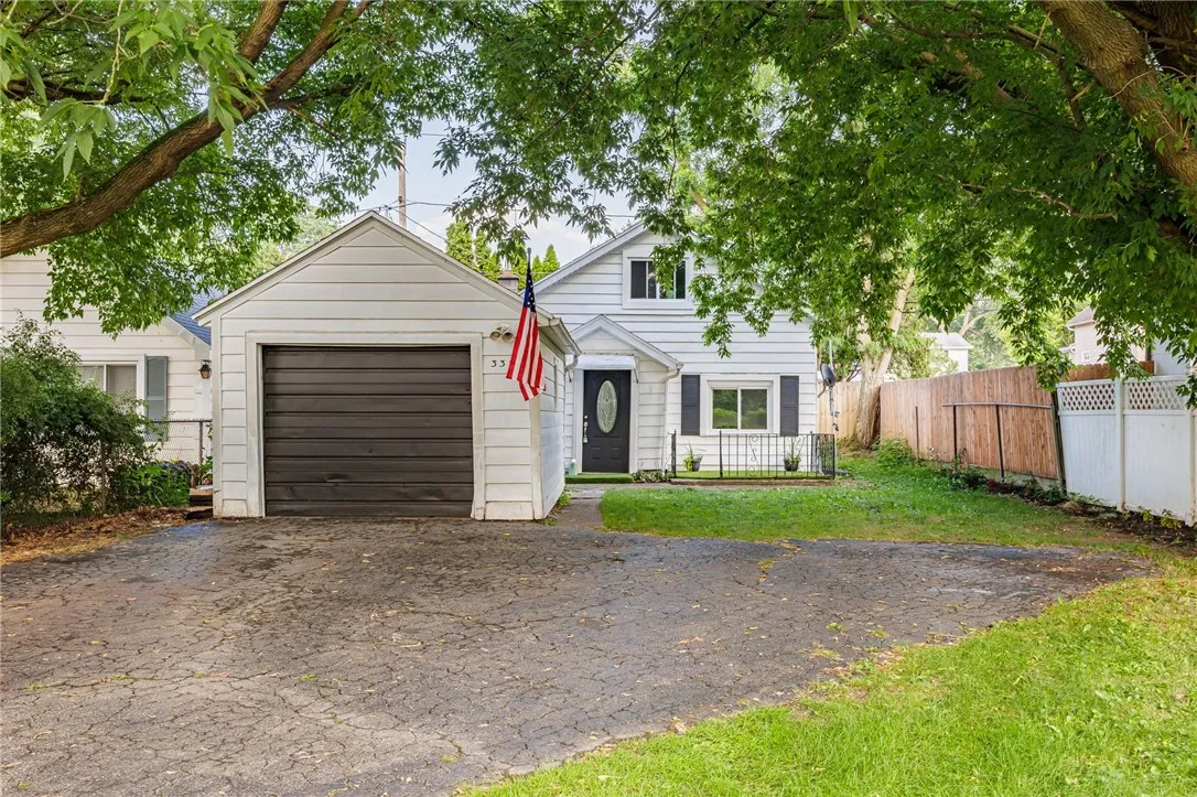 332 Cascade Place, Irondequoit, New York 14609, Irondequoit, New York 14609, 2 Bedrooms Bedrooms, 5 Rooms Rooms,1 BathroomBathrooms,Residential,For Sale,332 Cascade Place, Irondequoit, New York 14609,R1624085