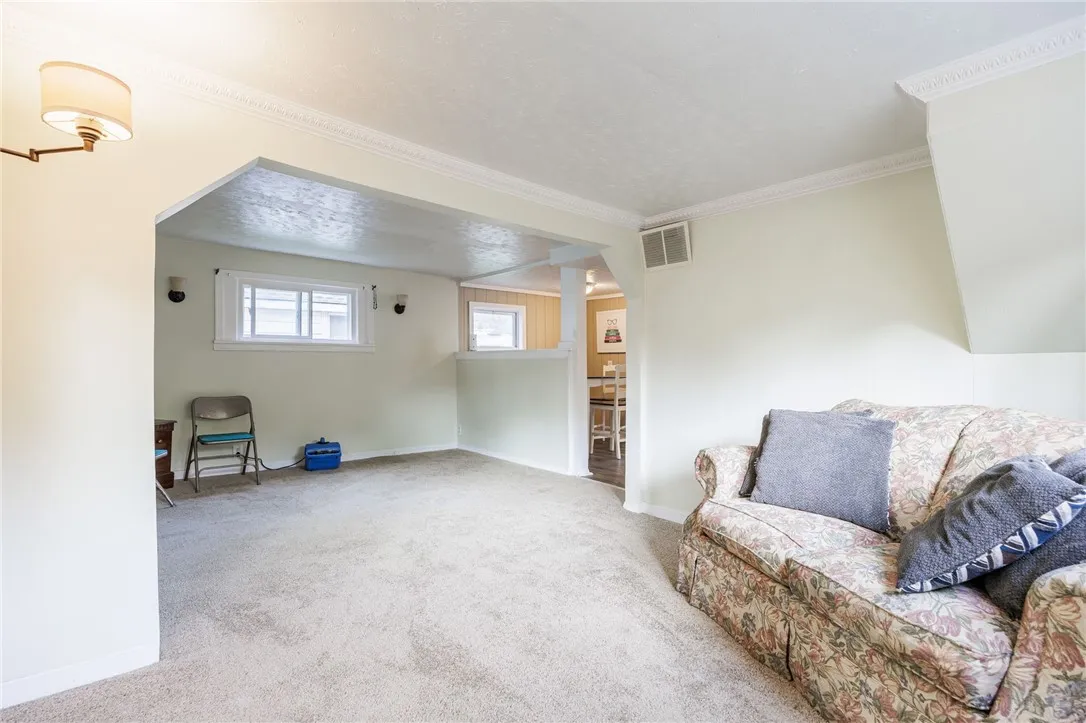 332 Cascade Place, Irondequoit, New York 14609, Irondequoit, New York 14609, 2 Bedrooms Bedrooms, 5 Rooms Rooms,1 BathroomBathrooms,Residential,For Sale,332 Cascade Place, Irondequoit, New York 14609,R1624085